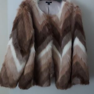 Alfani chevron design 3x faux fur collarless jacket